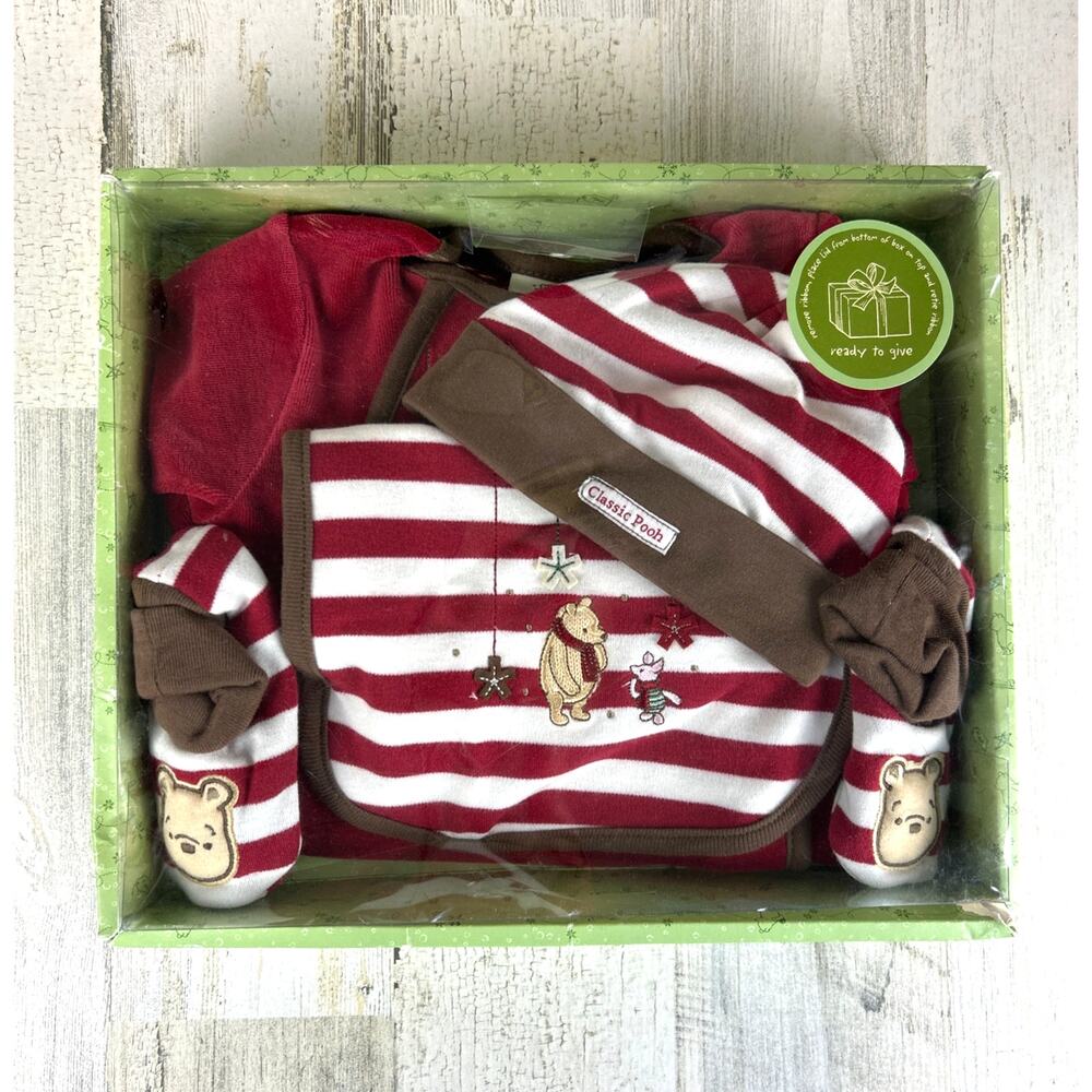 Disney Classic Pooh Baby 0–3 Months Christmas Gift Set PJ's Hat Bib Shoes NEW